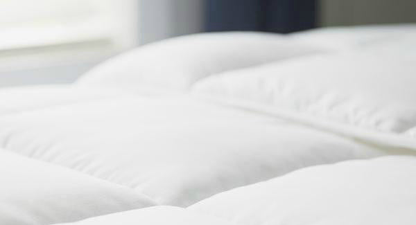 What is the best comforter for a VRBO?